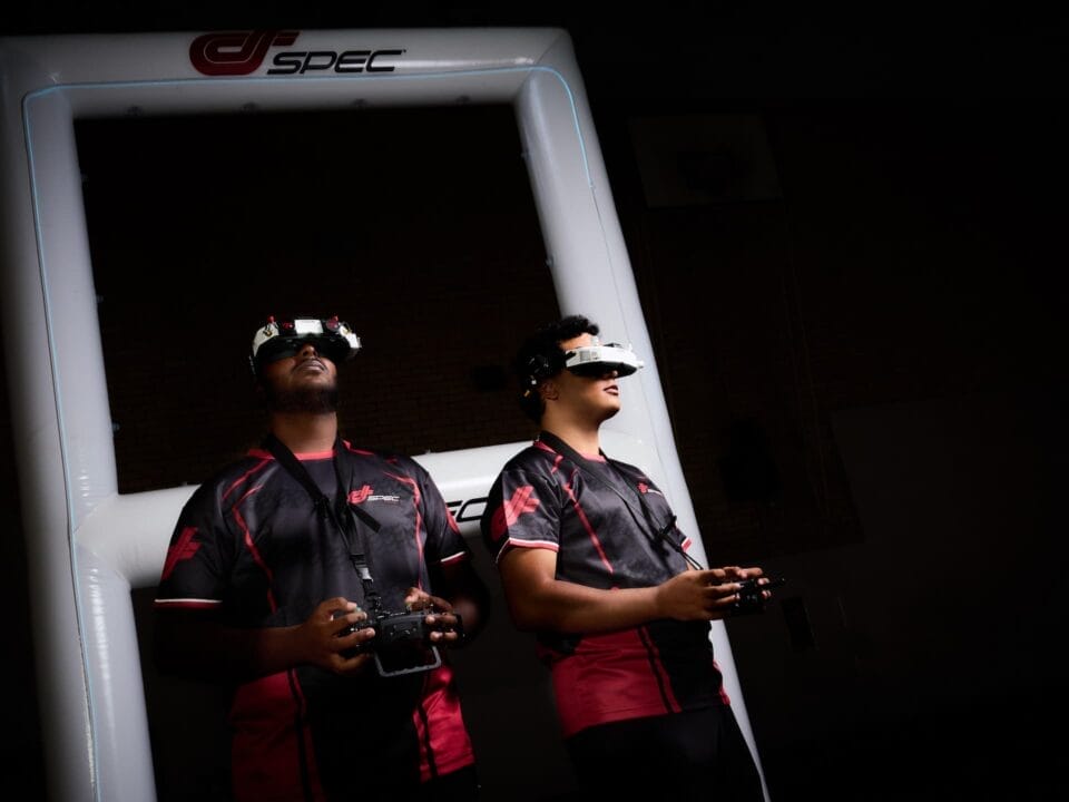 2 pilots dspec racing 02